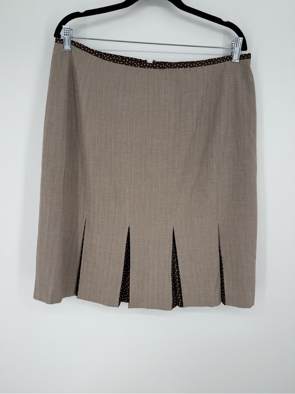 Vintage Chadwickโs Womenโs Taupe Pleated Polka Dot Accent Skirt 16